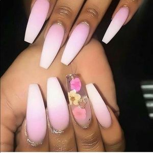 Meet your Posher, Syera